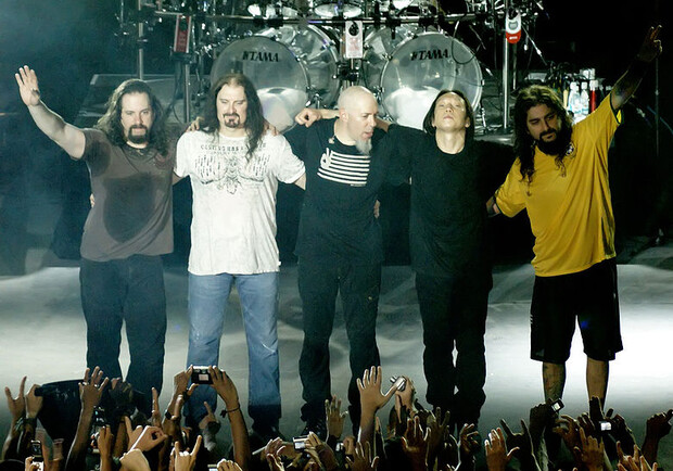 В Киев впервые едут Dream Theater. Фото Родриго Делла Фавера