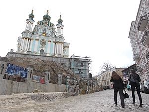 Реставрация Андреевской церкви откладывается. Фото Артема Пастуха