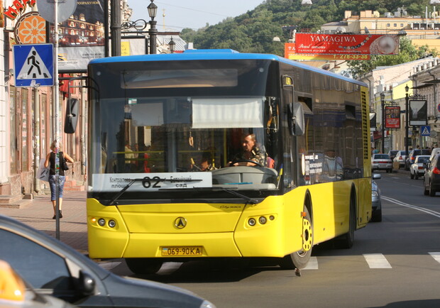Автобусы на один день изменят свой маршрут.
Фото Максима Люкова