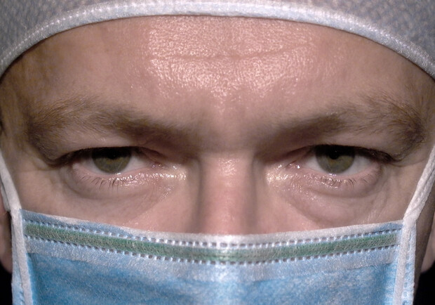 Надел хирургическую маску - и катайся в автобусе бесплатно! Фото с сайта sxc.hu