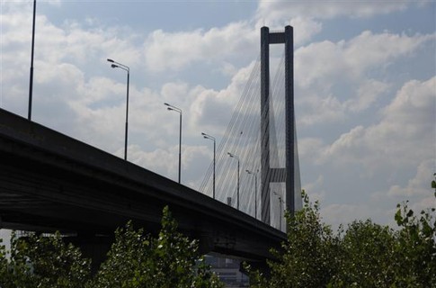 На Южном мосту произошло крупное ДТП. Фото с сайта segodnya.ua