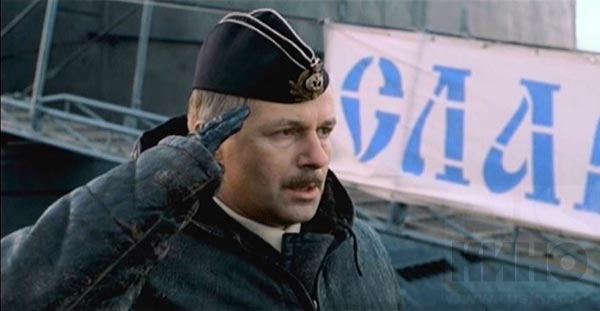 А вы знали, что известный актер Игорь Ливанов родился в Киеве? Кадр из фильма "72 метра".