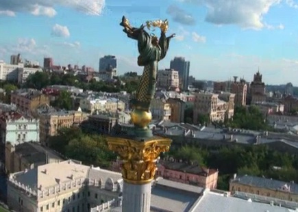 Как не влюбиться в такой Киев? Скриншот с видео