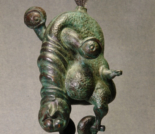 Одна из самых известных скульптур Есипенко "Членисторылый долбоносик выглядит именно так. Фото с сайта artreestr.org