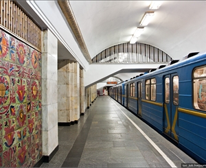 Киевлянам снова следует готовиться к нашествию фанатов в метро. Фото с сайта tov-tob.livejournal.com