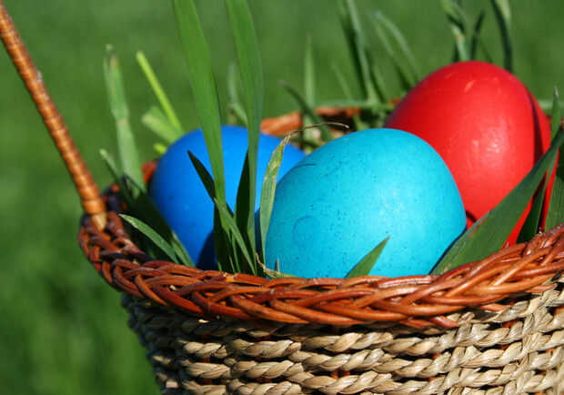 В светлый праздник Пасхи не забудьте поздравить друзей и родных! Фото с сайта www.sxc.hu