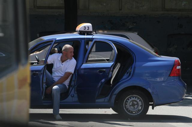 Пока что такси в Киеве европейским нормам не отвечает. Фото Артема Пастуха