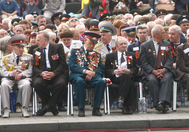 Перед ветеранами выступит Виктор Янукоивч. Фото Максима Люкова