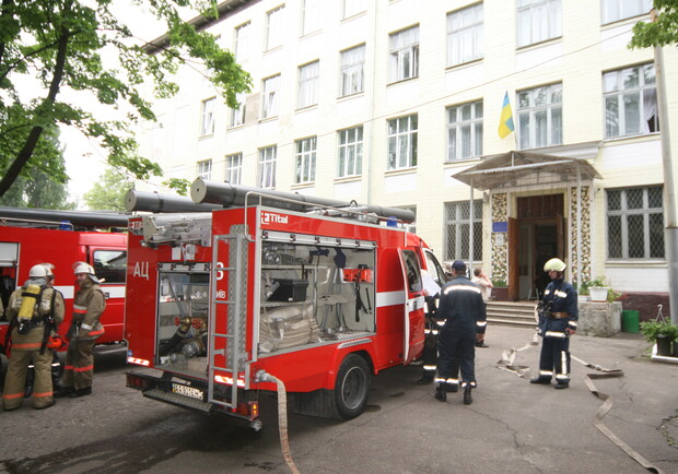 Пожар в школе №149 удалось ликвидировать через час после загорания. Фото с сайта sxc.hu