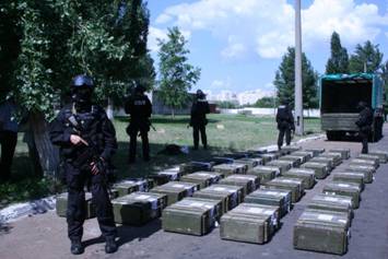 Кокаин в морских контейнерах поставляли наркодилеры через порт в Одессе. Фото с сайта СБУ
