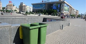 15 тысяч новых урн появится в столице. Фото с сайта kyiv.comments.ua