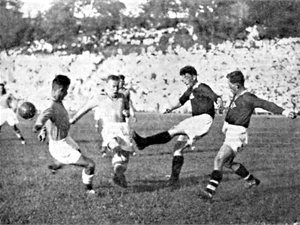 Футбольный турнир четырех городов в Киеве. Фото 1935 года