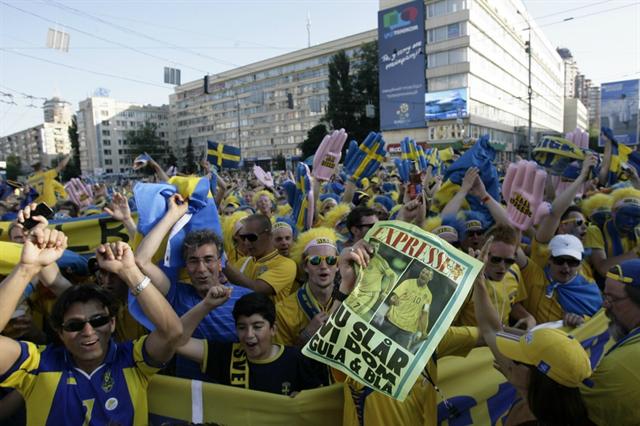Шведские болельщики хотят вернуться в Киев. Фото istetsen.livejournal.com