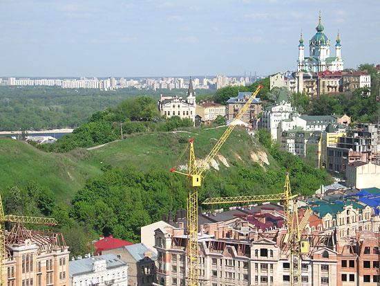 Символ города могут снести. Фото zamkovagora.kiev.ua