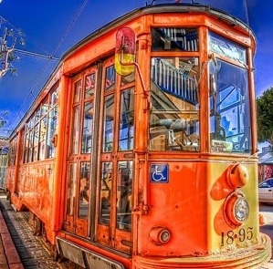 Старинный трамвай будет выглядеть приблизительно так. Фото с сайта gorodkiev.com.ua
