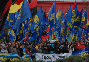 В Киеве идет марш УПА. Фото korrespondent.net