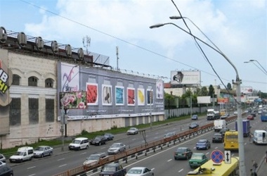Здесь, на Шулявском путепроводе случилось масштабное ДТП. Фото с сайта "Обозреватель"