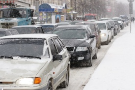 Пробки перед Новым годом - дело привычное. Фото: bimru.ru