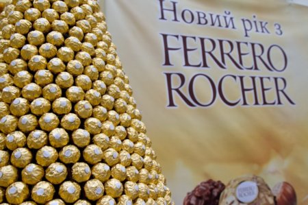 20 декабря 2012 года в самом центре столицы ТМ Ferrero Rocher преподнесла киевлянам и гостям столицы необычный подарок. 