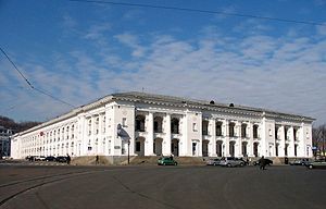 Киевляне решат судьбу здания. Фото: ru.wikipedia.org