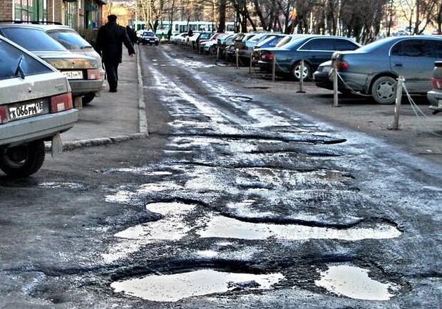 Весной киевских водителей ждет неприятный сюрприз. Фото yakiev.com 