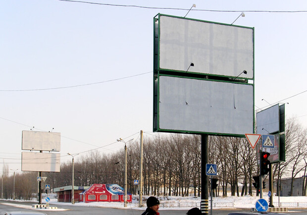 Фото с сайта www.imageup.ru Часть крымских билбордов оказалась невостребованна