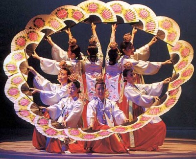 На выставке покажут национальные корейские танцы. Фото: tour2korea.ru