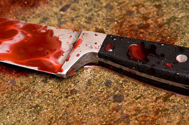 Как выяснилось мужчину зарезали.
Фото:lotswithwater.livejournal.com 