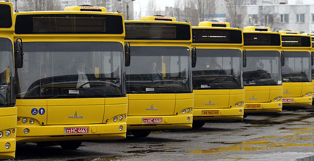 Киевпасстранс выделил дополнительный транспорт к поминальным дням. Фото с сайта КГГА