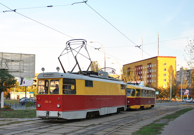 Новость - Транспорт и инфраструктура - Пассажиров трамвая №14 подвозят на "техничке"