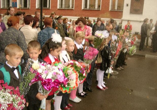 Чиновники уверяют, что без школ киевляне не останутся.
Фото с сайта schools.keldysh.ru