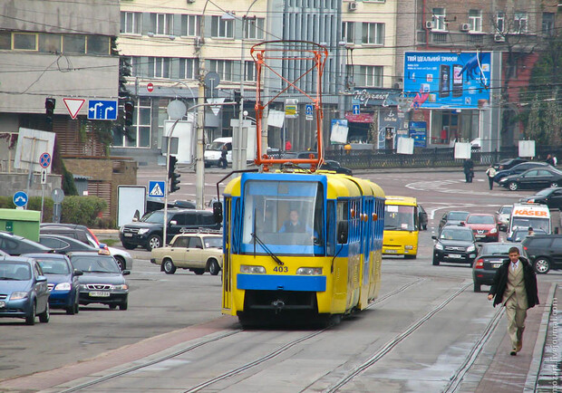 По Киеву ездят трамваи с кондиционерами. Фото: holy-mozart.livejournal.com