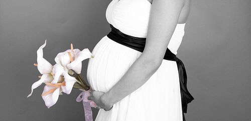 Большинство киевлянок выходят замуж беременными. Фото: novorozhdennyj.ru