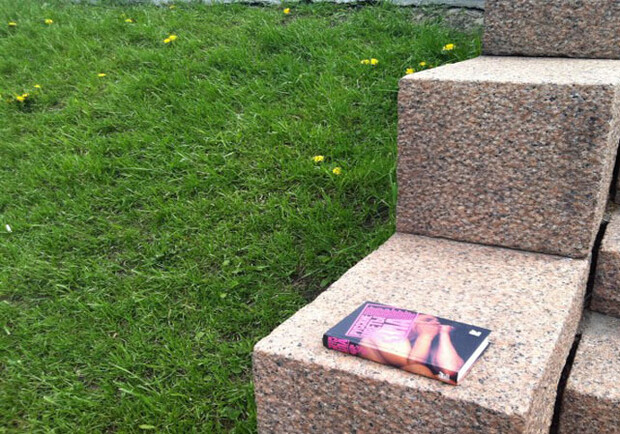 Книги можно оставлять в любом общественном месте.
Фото: relax.com.ua