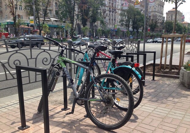 Новость - События - Есть велолюбители и среди киевских чиновников - фотодоказательство