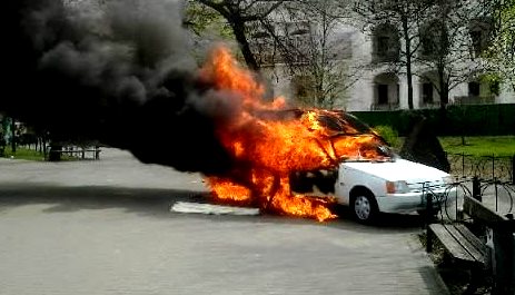 Так горела автокофейня на Подоле. Фото: Игорь Луценко