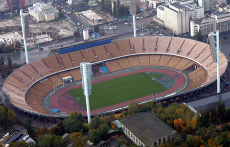 Так выглядел НСК "Олимпийский" еще до реконструкции перед Евро-2012. Фото: gorodkiev.com.ua 