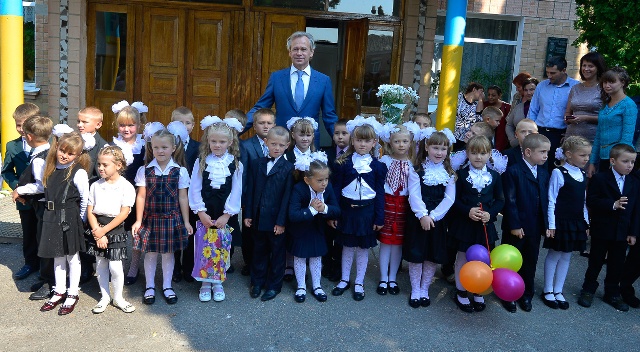 Новость - Общество - Министр Присяжнюк на 1 сентября посетил школу в селе Фурсы