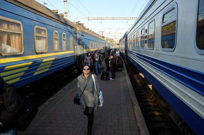 Электронные билеты теперь действуют в поезде "Киев - Симферополь". Фото: zn.ua