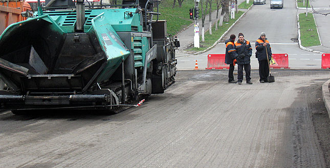 В Киеве отремонтировали дороги. Фото: пресс-служба КГГА