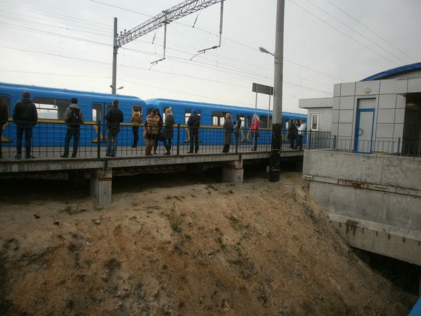 Новость - Транспорт и инфраструктура - Фотофейк дня: на Троещине появилось метро