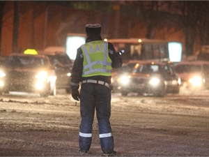 ГАИ просит водителей не ездить в центр. Фото с сайта kp.ua