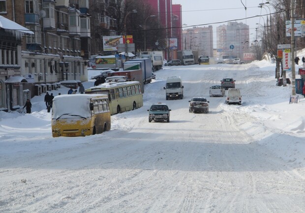 ГАИ просит киевских водителей не выезжать на своих авто. Фото с сайта autocentre.ua