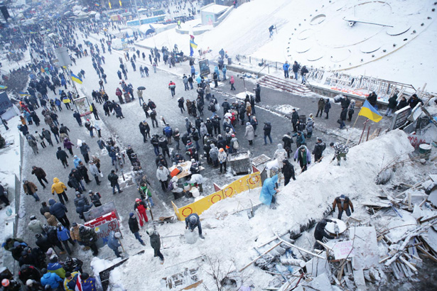 Завтра в Киеве будут разбирать баррикады. Фото с сайта news.bigmir.net