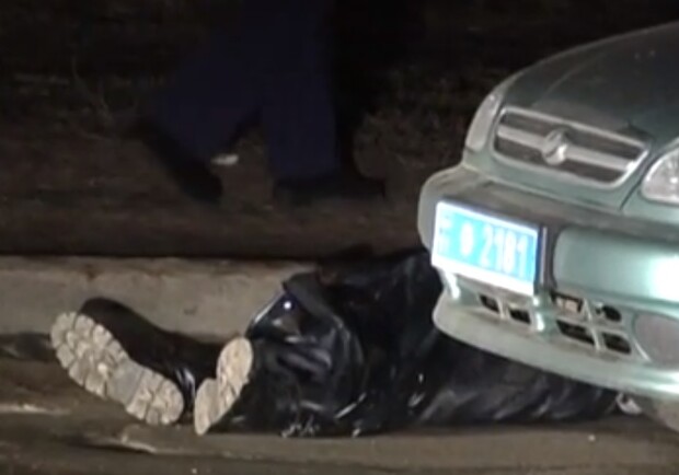 В Киеве ночью убили двух сотрудников ГАИ. Скриншот с видео.