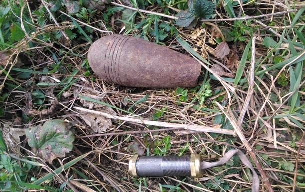 Новость - События - В Пуще-Водице обнаружили тайник с боеприпасами