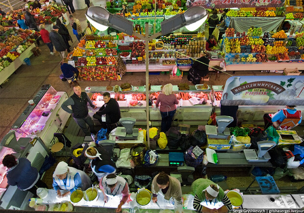 Рынок закрывать не собираются. Фото Сергея Гришкевича, livejournal.com