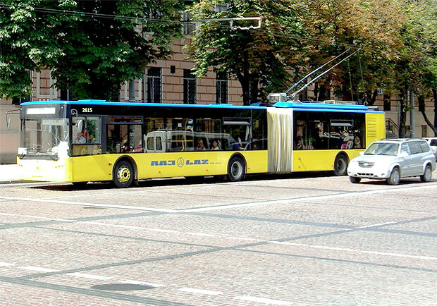 Троллейбус №30 будет совершать спецрейсы. Фото с сайта <a href="http://commons.wikimedia.org/wiki/File:LAZ_trolleybus_in_Kiev.jpg">wikimedia.org</a>.