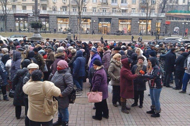 Новость - События - Центр Киева замер в пробках: Крещатик был перекрыт митингующими