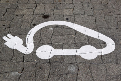 Новость - Транспорт и инфраструктура - В Киеве установили еще одну бесплатную заправку для электромобилей